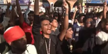 হাসিনা ও আসাদুজ্জামানের মৃত্যুদণ্ডের রায়ের খবরে আনন্দ মিছিল। ছবি: সংগৃহীত