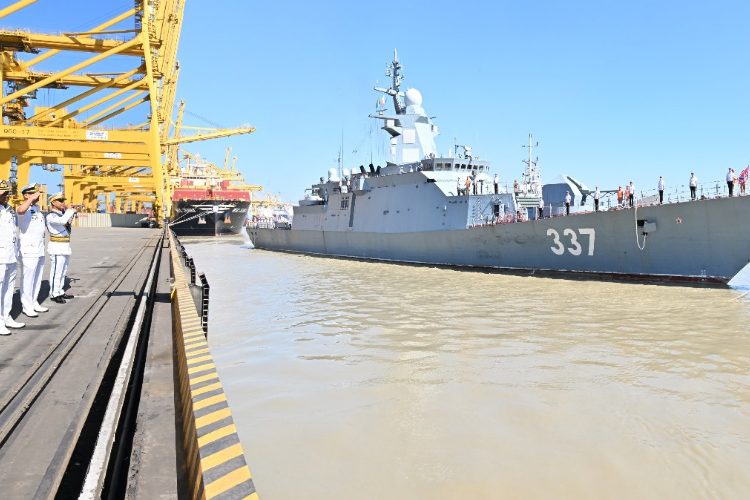 চট্টগ্রাম বন্দরে এসে পৌঁছেছে রাশিয়ান নৌবাহীর জাহাজ