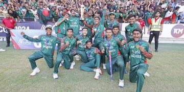 গত আসরের চ্যাম্পিয়ন বাংলাদেশ অনূর্ধ্ব-১৯ দল।