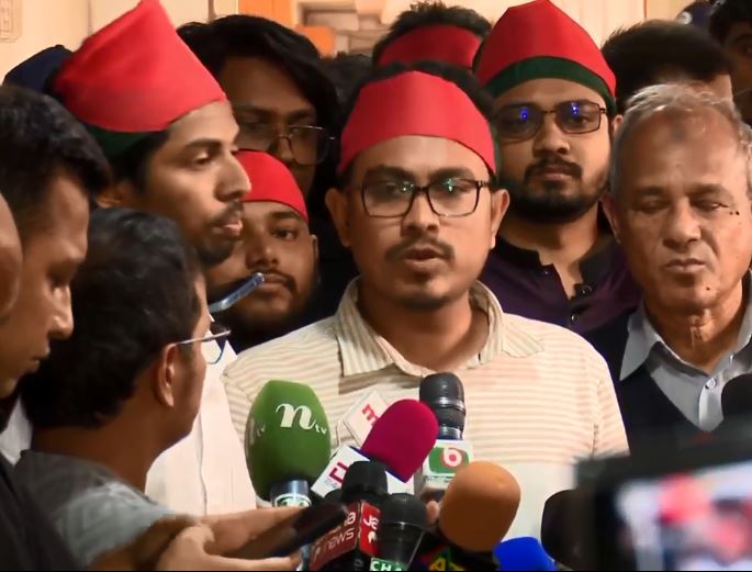 হাদির ওপর হামলা: ৩ দাবিতে ডাকসুর ৪৮ ঘণ্টার আলটিমেটাম