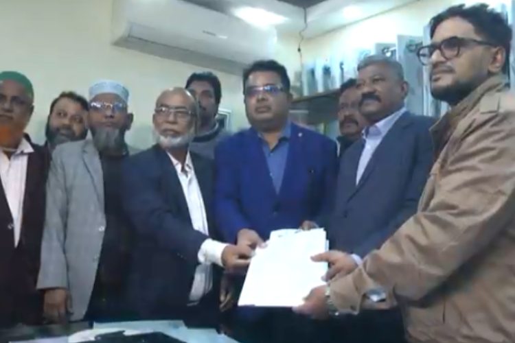 জিএম কাদেরের পক্ষে মনোনয়নপত্র সংগ্রহ। ছবি: ভিডিও থেকে নেওয়া