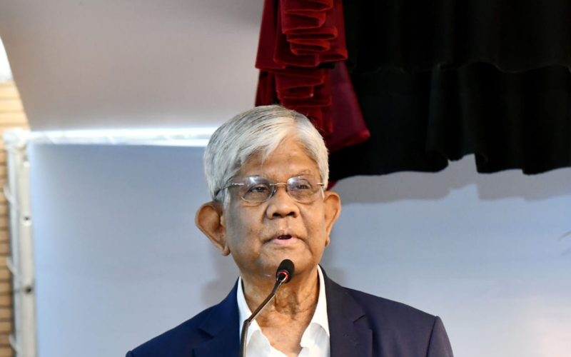 ভারতের সাথে সম্পর্ক উন্নয়নের চেষ্টা করছি: অর্থ উপদেষ্টা