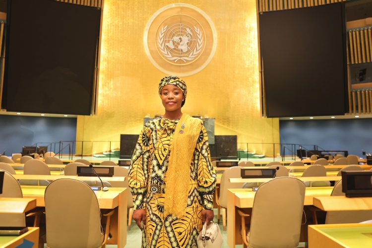 জাতিসংঘের প্রথম গ্লোবাল পিস অ্যাডভোকেট হলেন নাইজেরিয়ার কবি মরিয়ম বুকার হাসান