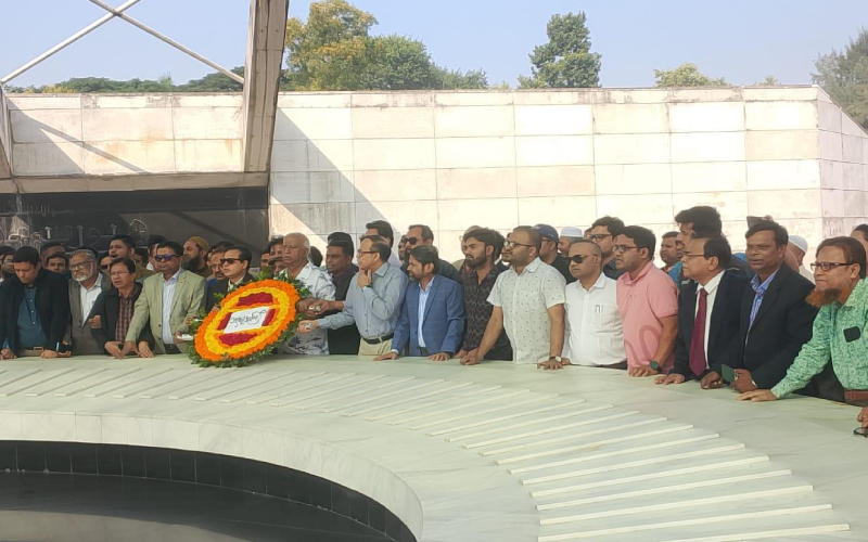 শহীদ জিয়াউর রহমানের সমাধিতে ড্যাব নেতাদের শ্রদ্ধা