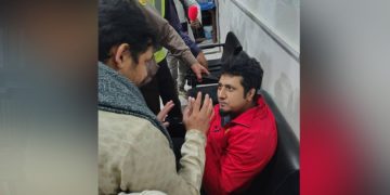 শাহবাগে ‘খেলনা পিস্তল’সহ যুবক আটক