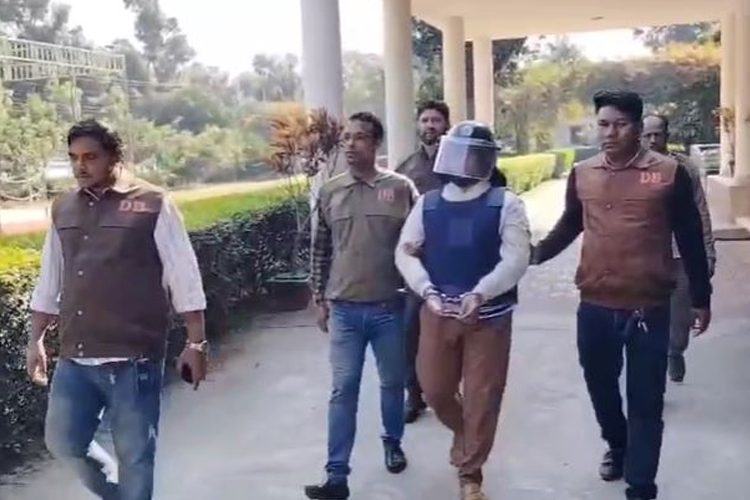 দিনাজপুরে হত্যা ও বিস্ফোরক মামলায় আওয়ামী লীগ নেতা গ্রেফতার