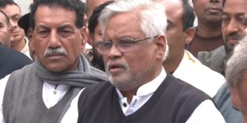 জিয়া উদ্যানে বেগম জিয়ার সমাধিতে শ্রদ্ধা শেষে আমানউল্লাহ আমান