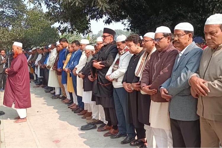 বিএনপি নেতা শামসুজ্জামান ডাবলুর প্রথম জানাজা, প্রতিনিধির পাঠানো ছবি।