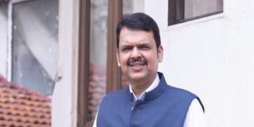 ভারতের মহারাষ্ট্রের মুখ্যমন্ত্রী দেবেন্দ্র ফড়নবিশ বলেছেন, রাজ্য সরকার অবৈধ বাংলাদেশিদের নির্বাসনের জন্য একটি ডিটেনশন সেন্টারও তৈরি করেছে, ছবি: সংগৃহীত।