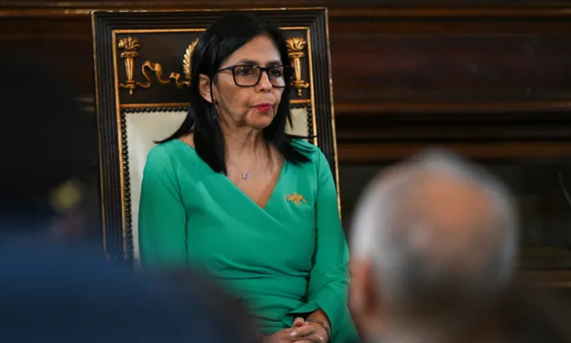 ভেনেজুয়েলার অন্তর্বর্তী প্রেসিডেন্ট হিসেবে শপথ নিলেন ডেলসি রদ্রিগেজ