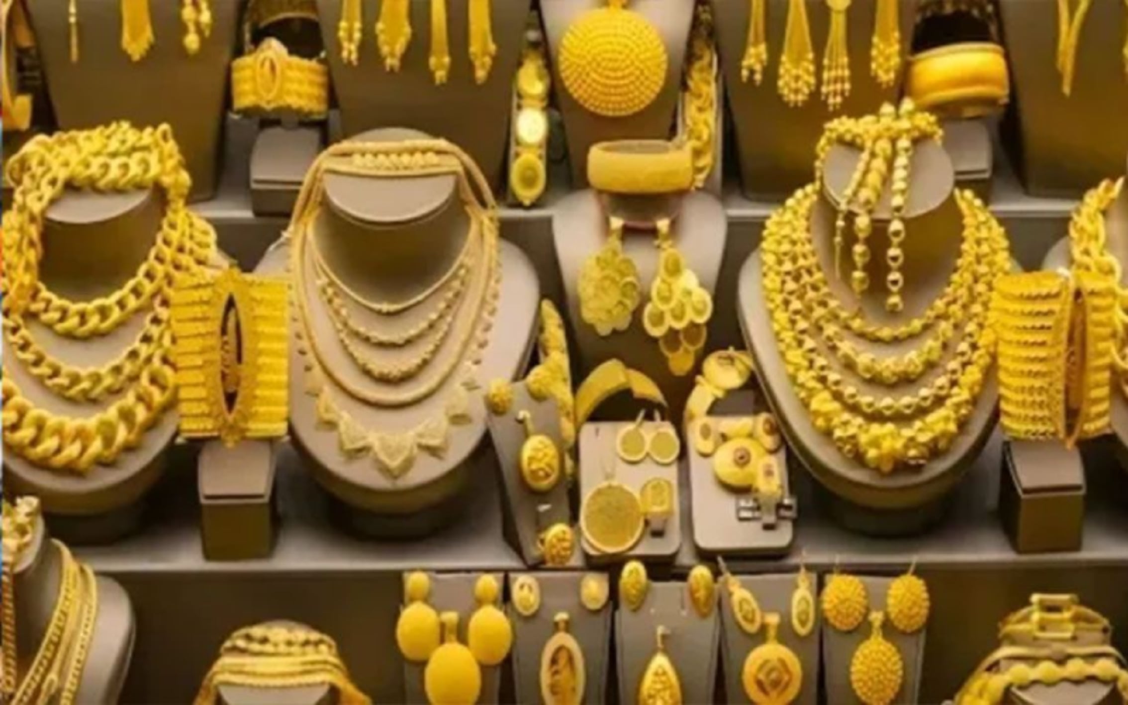 দেশের ইতিহাসে সর্বোচ্চে পৌঁছাল সোনার দাম, বেড়েছে রুপার দামও