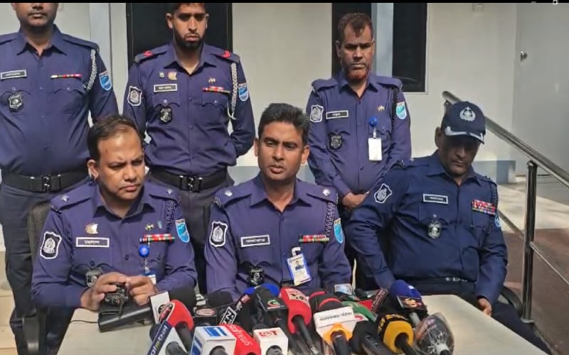 সাভারে ৬ খুন: সিসিটিভি ফুটেজে ধরা পড়ল ‘সাইকো সম্রাট’