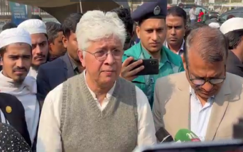 গণভোট নিয়ে যারা প্রশ্ন তুলছে, তারা পলাতক শক্তি: উপদেষ্টা আদিলুর