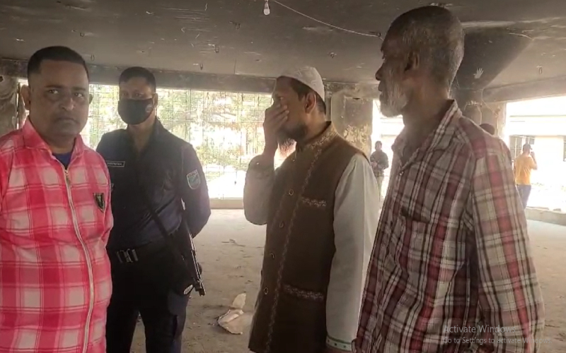 সাভারে আগুনে পোড়া অজ্ঞাত নারী ও শিশুর মরদেহ উদ্ধার