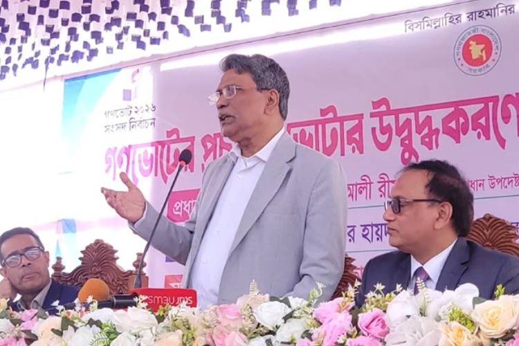 রাজশাহী বিভাগের ইমামদের সম্মেলনে কথা বলেন প্রধান উপদেষ্টার বিশেষ সহকারী অধ্যাপক আলী রীয়াজ। ছবি: সংগৃহীত