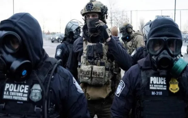 মিনিয়াপোলিসে প্রায় ১,৫০০ সৈন্য মোতায়েন