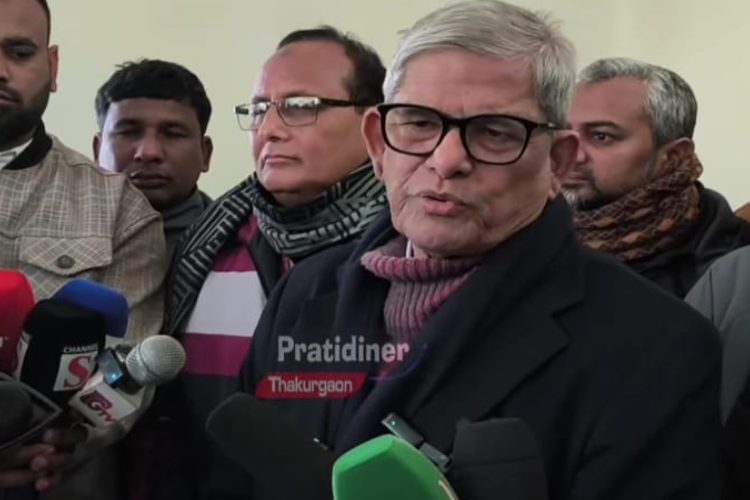 ছবি: ঠাকুরগাঁওয়ে বিএনপি মহাসচিব মির্জা ফখরুল ইসলাম আলমগীর