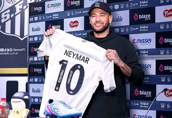 ‘সান্তোস আমার ঘর’