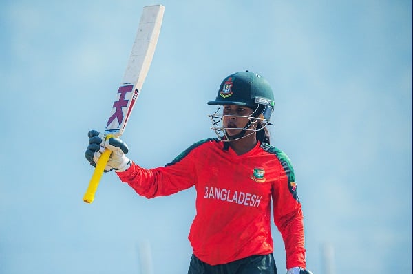 শারমিনের ফিফটি, বাংলাদেশের সংগ্রহ ১৫৩