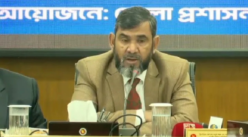 এবারের নির্বাচন কোনো আনুষ্ঠানিকতা নয়, জাতীয় স্বার্থ রক্ষার দায়িত্ব: ইসি সানাউল্লাহ