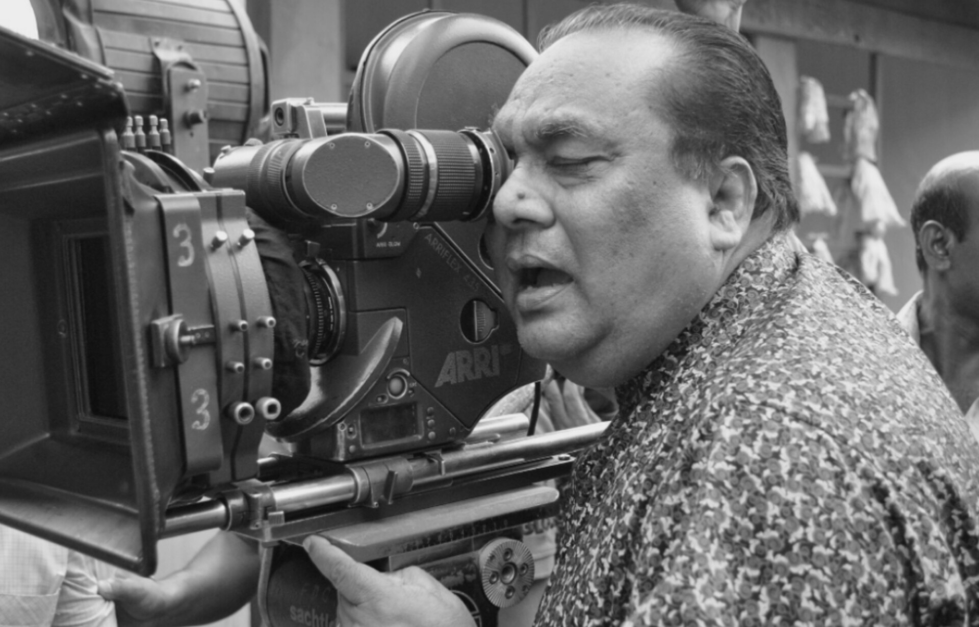 সন্তানদের দেশে ফেরার অপেক্ষা, সিরাজগঞ্জে হবে চিত্রগ্রাহক বাচ্চুর দাফন