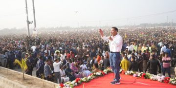 সিরাজগঞ্জের জনসভায় তারেক রহমান। ছবি: মঞ্জুর মোর্সেদ রিকি