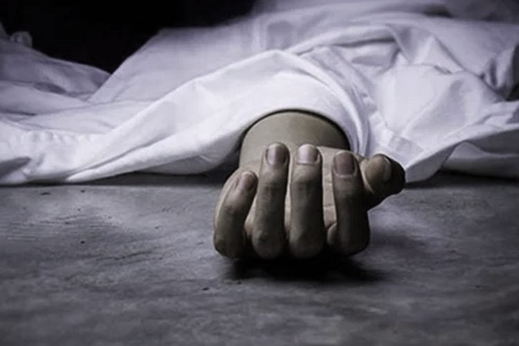 মরদেহ উদ্ধার। প্রতীকী ছবি