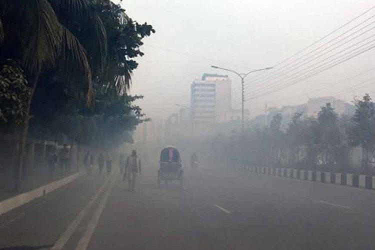 ঘন কুয়াশায় ঢাকা রাজধানী ঢাকা।ছবি: সংগৃহীত