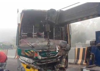 ঢাকা-ভাঙ্গা এক্সপ্রেসওয়েতে ত্রিমুখী সংঘর্ষ