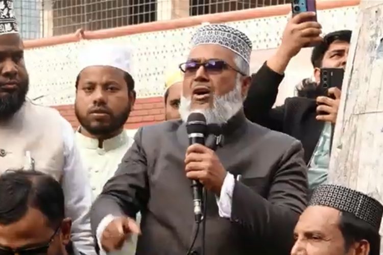 আমির হামজা পক্ষে বক্তৃতাকালে কুষ্টিয়া জেলা জামায়াতে আমিরের মৃত্যু। ছবি: ভিডিও থেকে নেওয়া