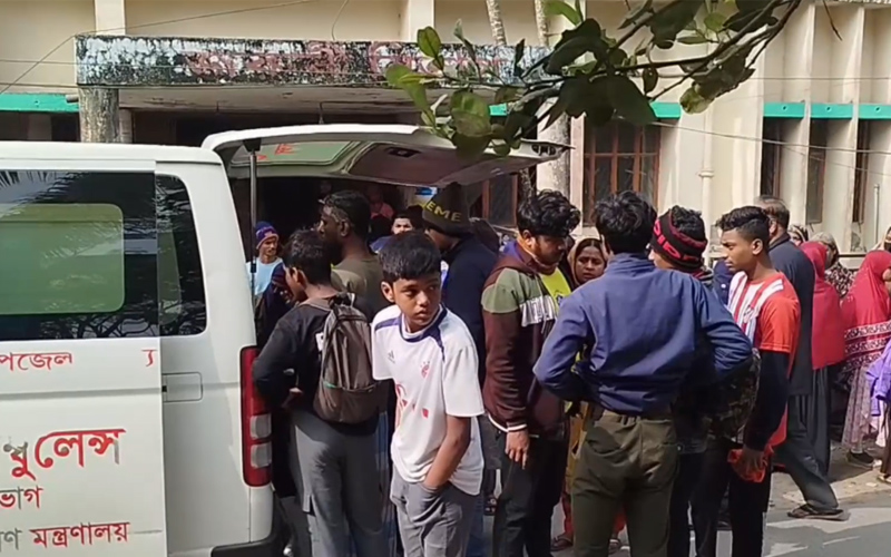 ভ্যাকসিন সঙ্কটে কুকুরের কামড়ে নারী ও শিশুসহ অন্তত ৫০ জন আহত