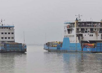 ৭ ঘণ্টা পর পাটুরিয়া-দৌলতদিয়া ফেরি চালু