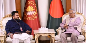 প্রধান উপদেষ্টা প্রফেসর মুহাম্মদ ইউনূসের সঙ্গে জাতীয় নাগরিক পার্টির (এনসিপি) চার সদস্যদের প্রতিনিধি দলের বৈঠক। ছবি: ফেসবুক থেকে নেওয়া