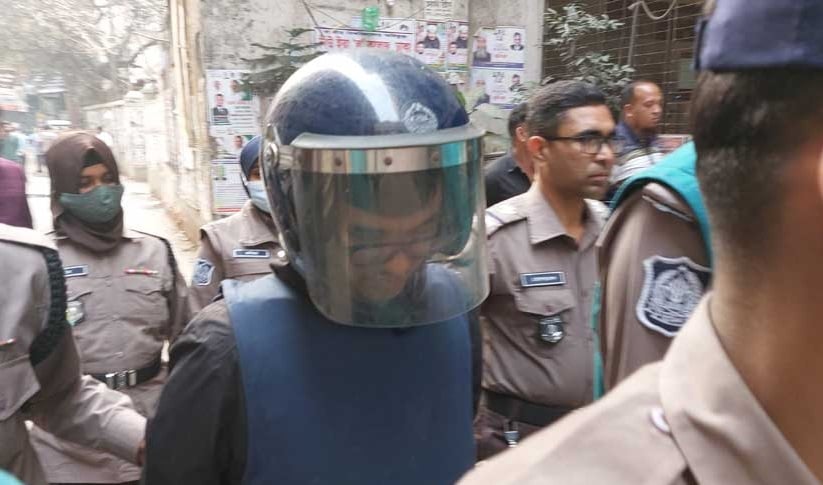 আলোচিত ‘শারমিন একাডেমির’ শিক্ষক পবিত্র কুমার কারাগারে