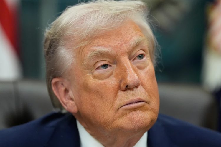 যুক্তরাষ্ট্রের প্রেসিডেন্ট ডোনাল্ড ট্রাম্প