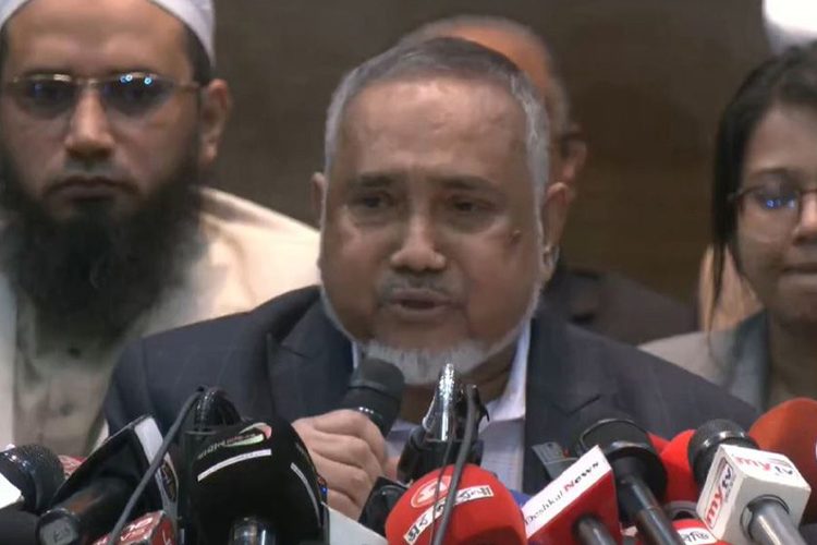সংবাদ সম্মেলনে জামায়াতের নায়েবে আমির আব্দুল্লাহ মোহাম্মদ তাহের। ছবি: সংগৃহীত
