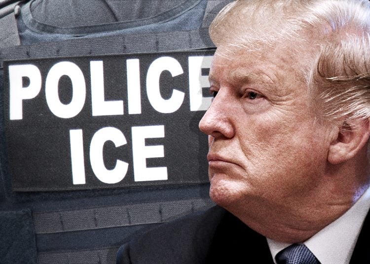 US President Donald Trump discusses immigration during a meeting of the Cabinet in the Cabinet Room of the White House, in Washington, DC, on June 21, 2018. (Photo by Olivier Douliery / AFP)        (Photo credit should read OLIVIER DOULIERY/AFP/Getty Images)