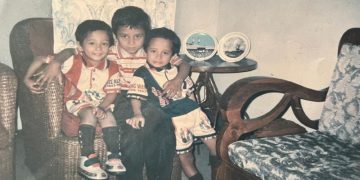 ছবি: জুলাই আন্দোলনে শহীদ মীর মুগ্ধ, তার বড় ভাই মীর মাহমুদুর রহমান ও ছোট ভাই মীর স্নিগ্ধ।