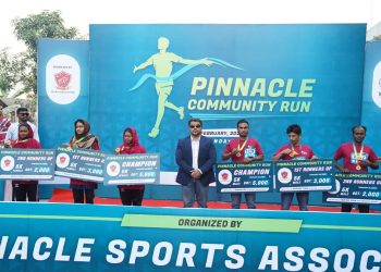 ছবি: উত্তরায় পিনাকল স্পোর্টসের উদ্যোগে ম্যারাথন অনুষ্ঠিত।