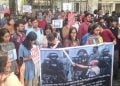 ছবি: ঢাবি শিক্ষার্থীর ওপর পুলিশের হামলার প্রতিবাদে শিক্ষার্থীদের বিক্ষোভ।