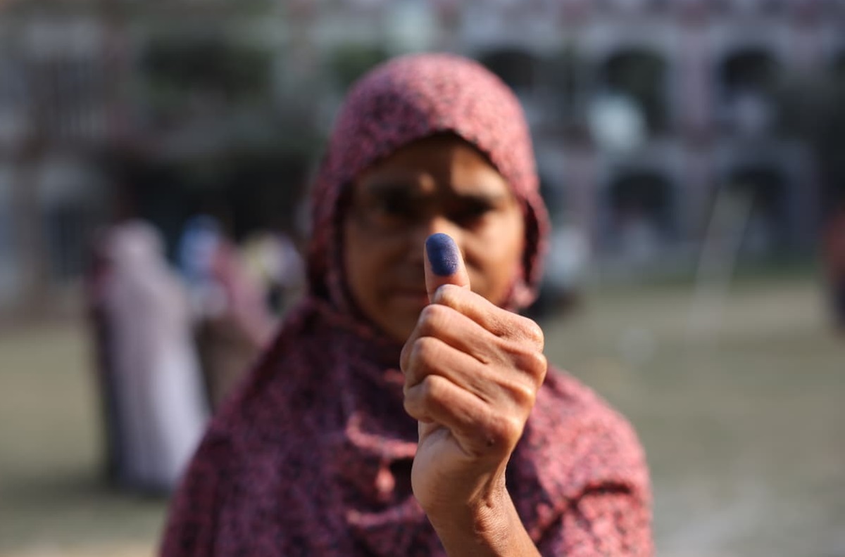 ভোটের অমোচনীয় কালি হাতে কয়দিন থাকবে, কবে মুছবে | চ্যানেল আই অনলাইন ভোটের অমোচনীয় কালি হাতে কয়দিন থাকবে, কবে মুছবে | চ্যানেল আই অনলাইন