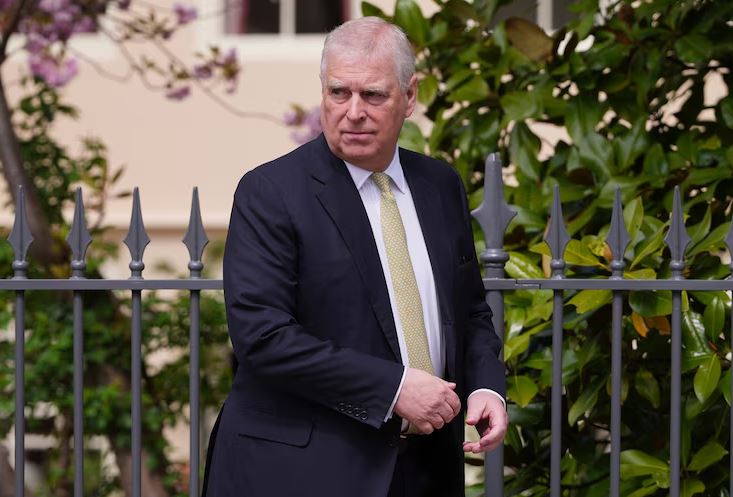 অসদাচরণের দায়ে ব্রিটেনের রাজা তৃতীয় চার্লসের ভাই অ্যান্ড্রু গ্রেপ্তার