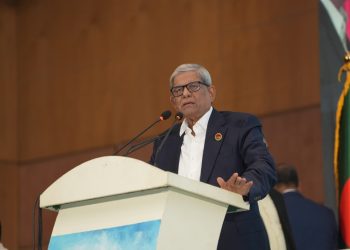 নির্বাচন পরবর্তী সংবাদ সম্মেলনে মির্জা ফখরুল ইসলাম আলমগীর। ছবি: মঞ্জুর মোর্সেদ রিকি