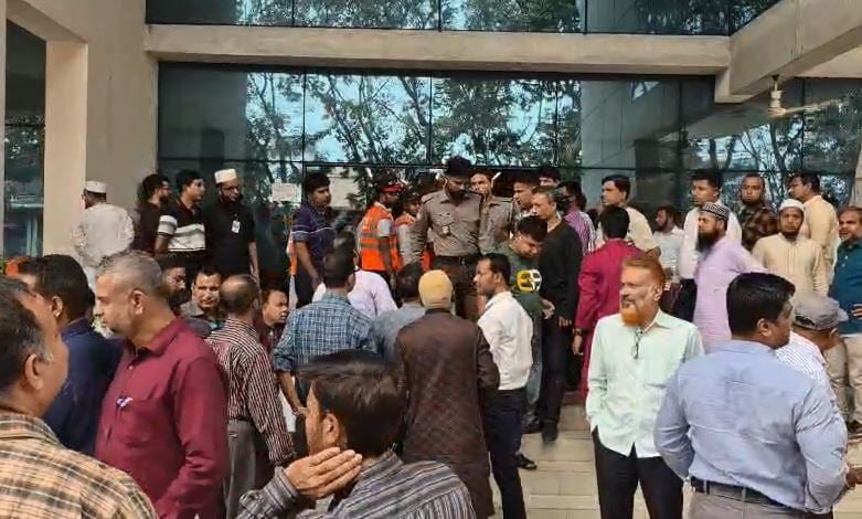 সেমিস্টার ফি কমানোর দাবিতে জাতীয় বিশ্ববিদ্যালয় শিক্ষার্থীদের অবস্থান কর্মসূচি | চ্যানেল আই অনলাইন সেমিস্টার ফি কমানোর দাবিতে জাতীয় বিশ্ববিদ্যালয় শিক্ষার্থীদের অবস্থান কর্মসূচি | চ্যানেল আই অনলাইন