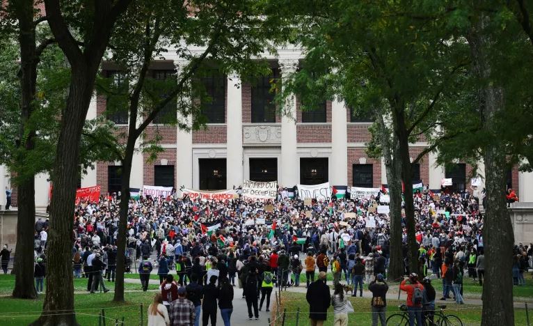 হার্ভার্ডের বিরুদ্ধে বিলিয়ন ডলারের ক্ষতিপূরণ মামলার ঘোষণা ট্রাম্পের