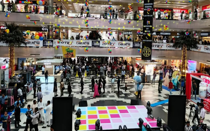 নির্বাচন উপলক্ষে ১১–১২ ফেব্রুয়ারি সারাদেশে দোকান ও শপিং মল বন্ধ