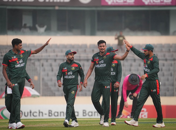 সরাসরি মিরপুর: বাংলাদেশ-পাকিস্তান তৃতীয় ওয়ানডে | চ্যানেল আই অনলাইন সরাসরি মিরপুর: বাংলাদেশ-পাকিস্তান তৃতীয় ওয়ানডে | চ্যানেল আই অনলাইন