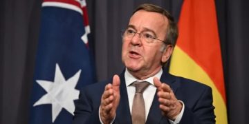 জার্মানির প্রতিরক্ষামন্ত্রী বরিস পিস্তোরিয়ুস