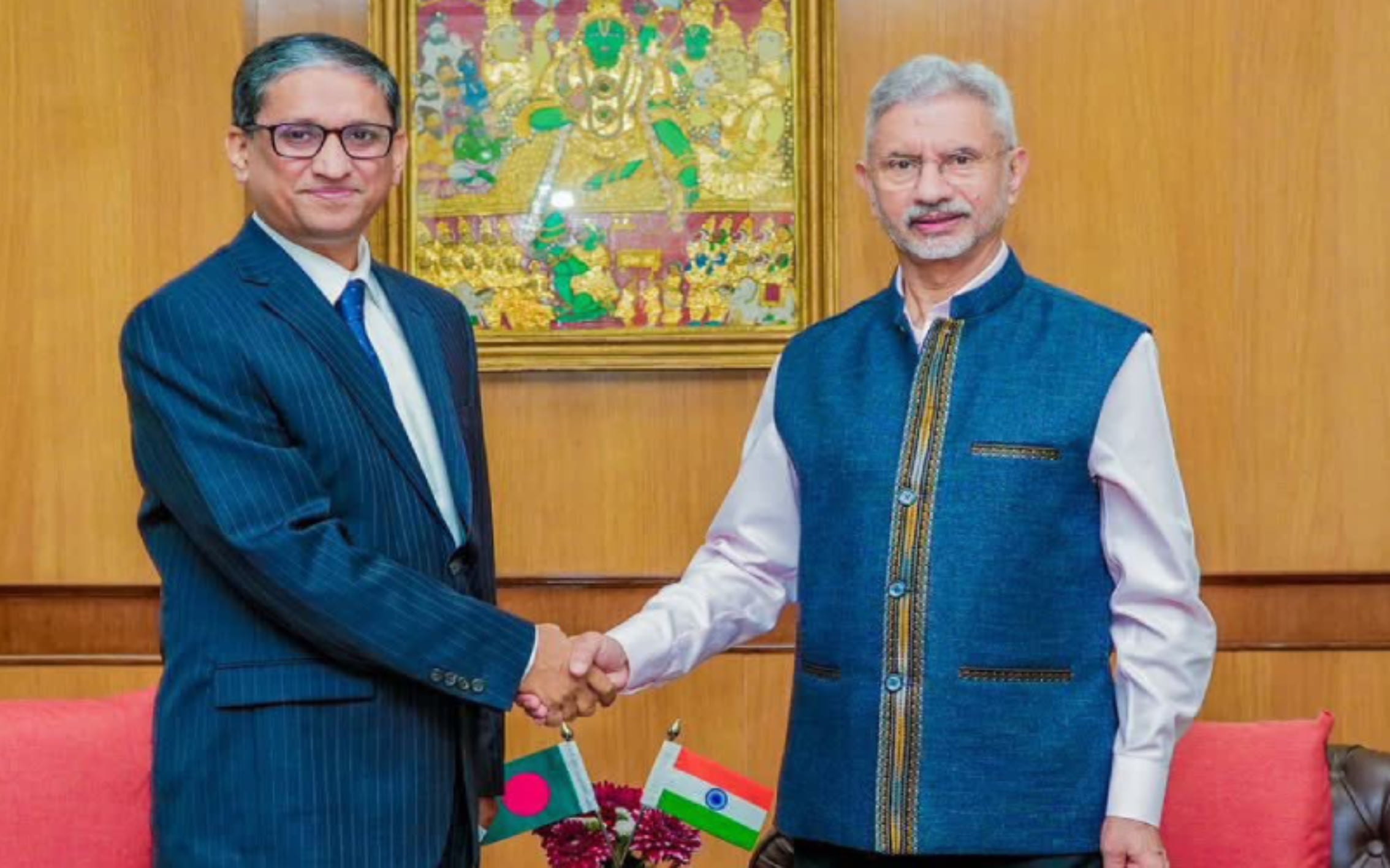 ভারতের পররাষ্ট্রমন্ত্রীর সঙ্গে হাইকমিশনার রিয়াজের সাক্ষাৎ