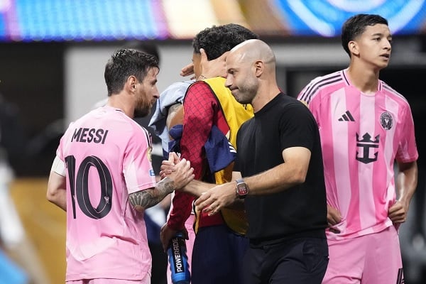 মেসি ইতিহাসের সর্বকালের সেরা খেলোয়াড়: মাশ্চেরানো